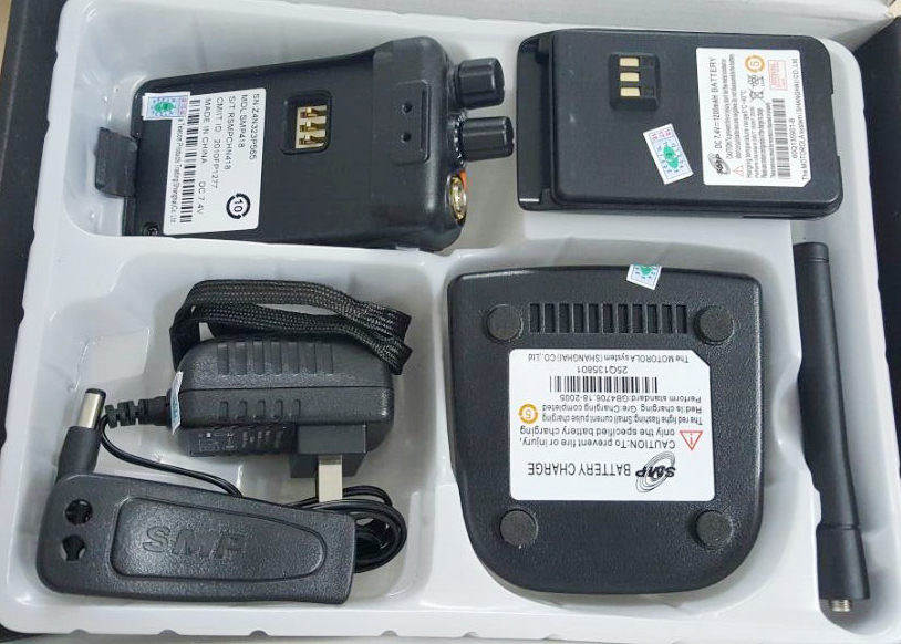 máy bộ đàm motorola smp 418
