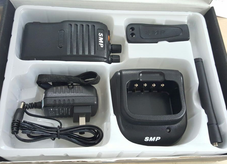 máy bộ đàm motorola smp 418