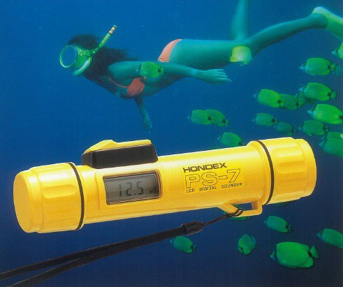Một bộ máy đo sâu cầm tay Hondex PS 7