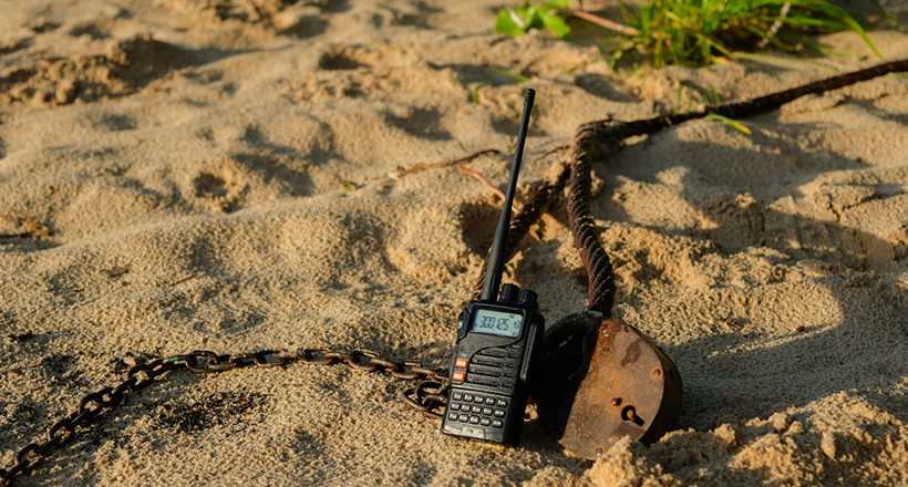 Mua bộ đàm UHF và VHF cho xây dựng tại Địa Long