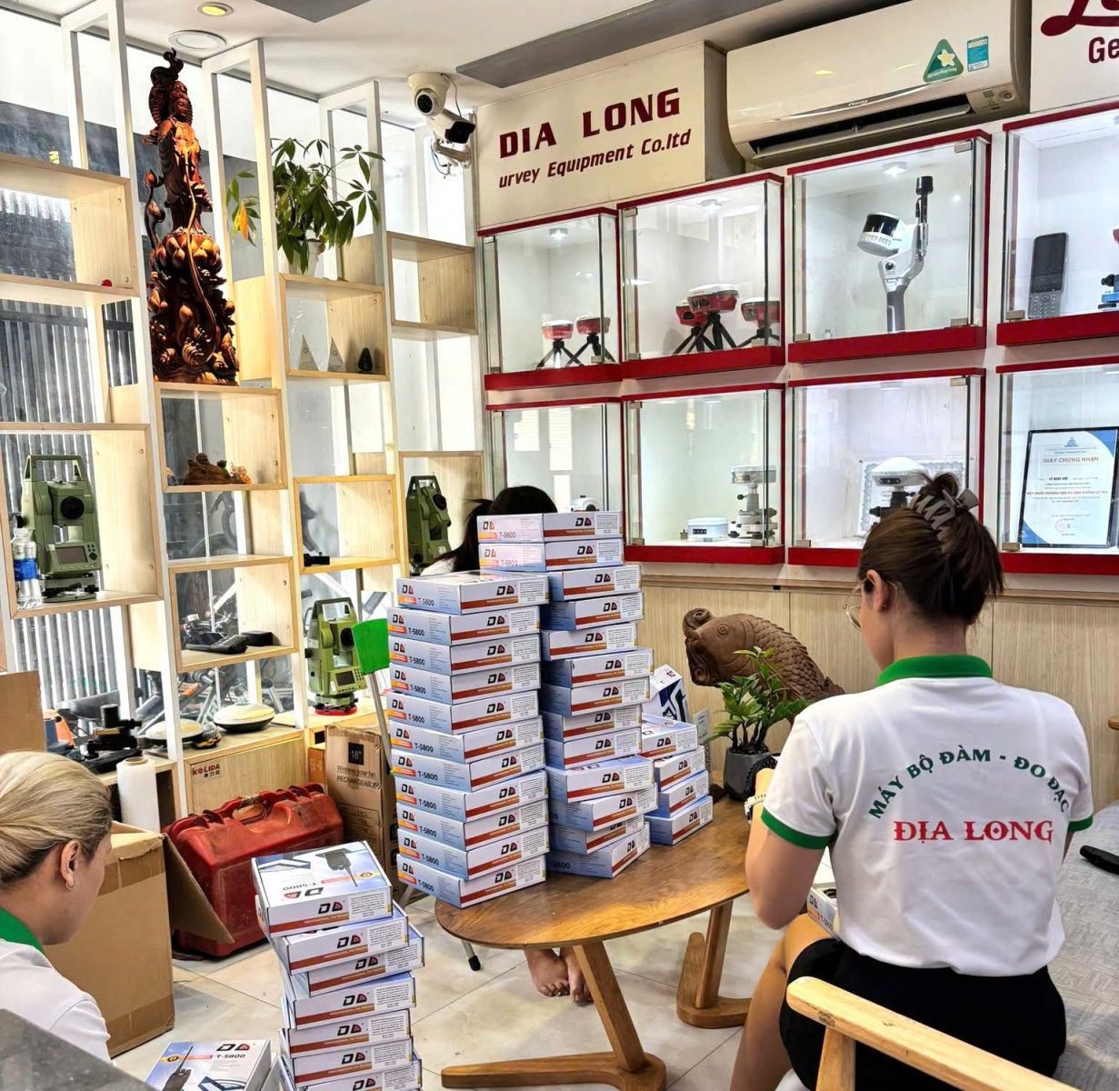 Mua bộ đàm không dây tại Địa Long
