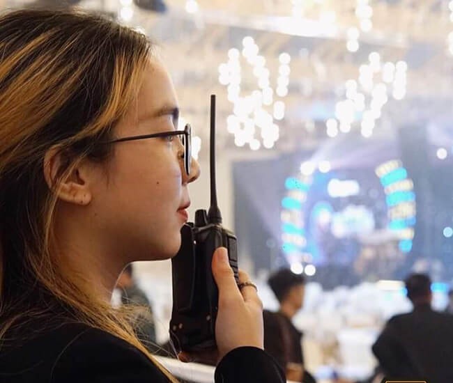 Mua máy bộ đàm cho sự kiện tại Địa Long