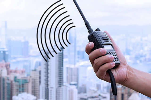 Đánh giá về độ bền và khả năng phát sóng của máy bộ đàm Motorola