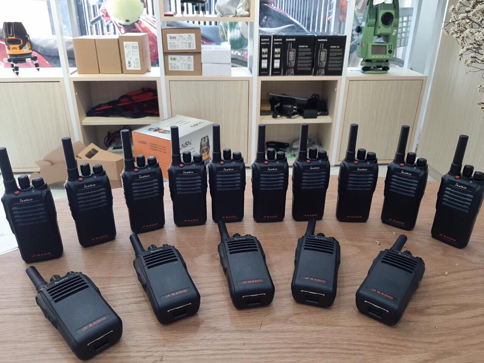 Mua máy bộ đàm giá rẻ, cự ly dưới 1km tại Địa Long