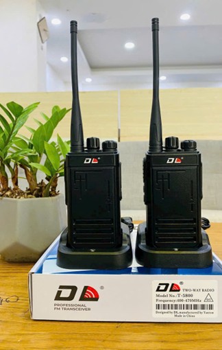 Địa Long cung cấp máy bộ đàm DL cho công trình, bảo vệ và đội nhóm