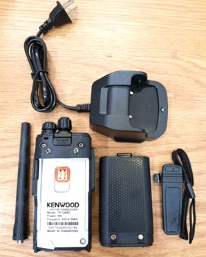 Liên hệ Địa Long để được trải nghiệm Kenwood TKD 690 với giá tốt nhất.