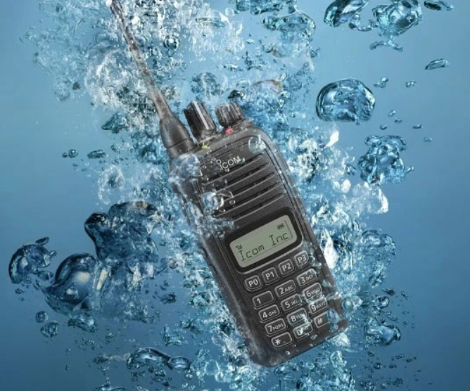 Tại sao nên chọn bộ đàm xe máy chống bụi, chống nước