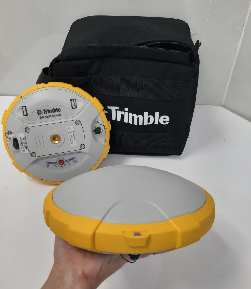 Máy định vị GNSS Trimble R4s là thiết bị định vị vệ tinh GNSS-RTK mới đến từ thương hiệu Trimble, với nhiều tính năng nổi bật nhưng có mức giá siêu mềm.