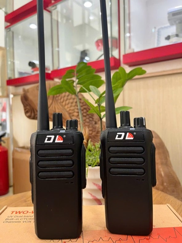 Giá bán các model máy bộ đàm DL