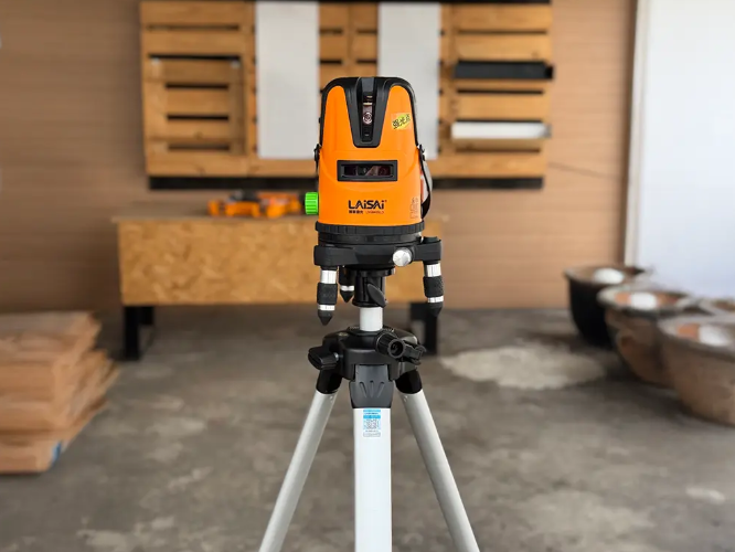 Vì sao máy cân bằng Laser Laisai được thợ chuyên nghiệp tin dùng
