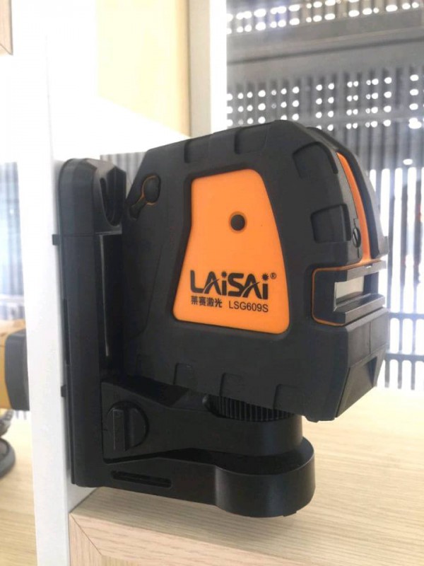 Máy cân bằng tia laser Laisai LS 609S